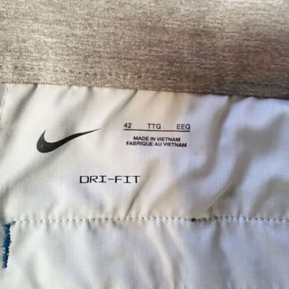 Plus Size Men's Nike Dri Fit Shorts - Picture 4 of 9